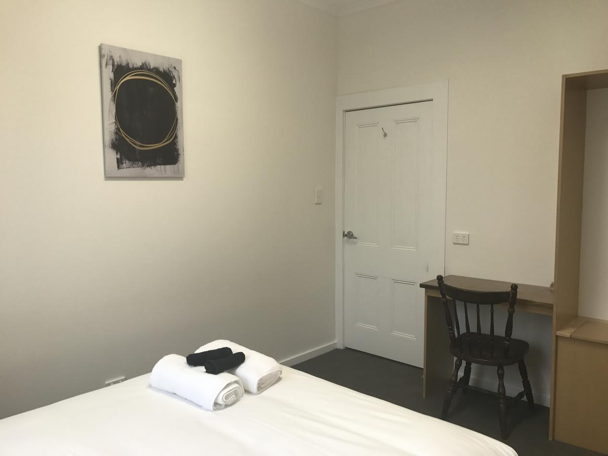 Okeefes Hotel Backpackers Launceston Bagian luar foto