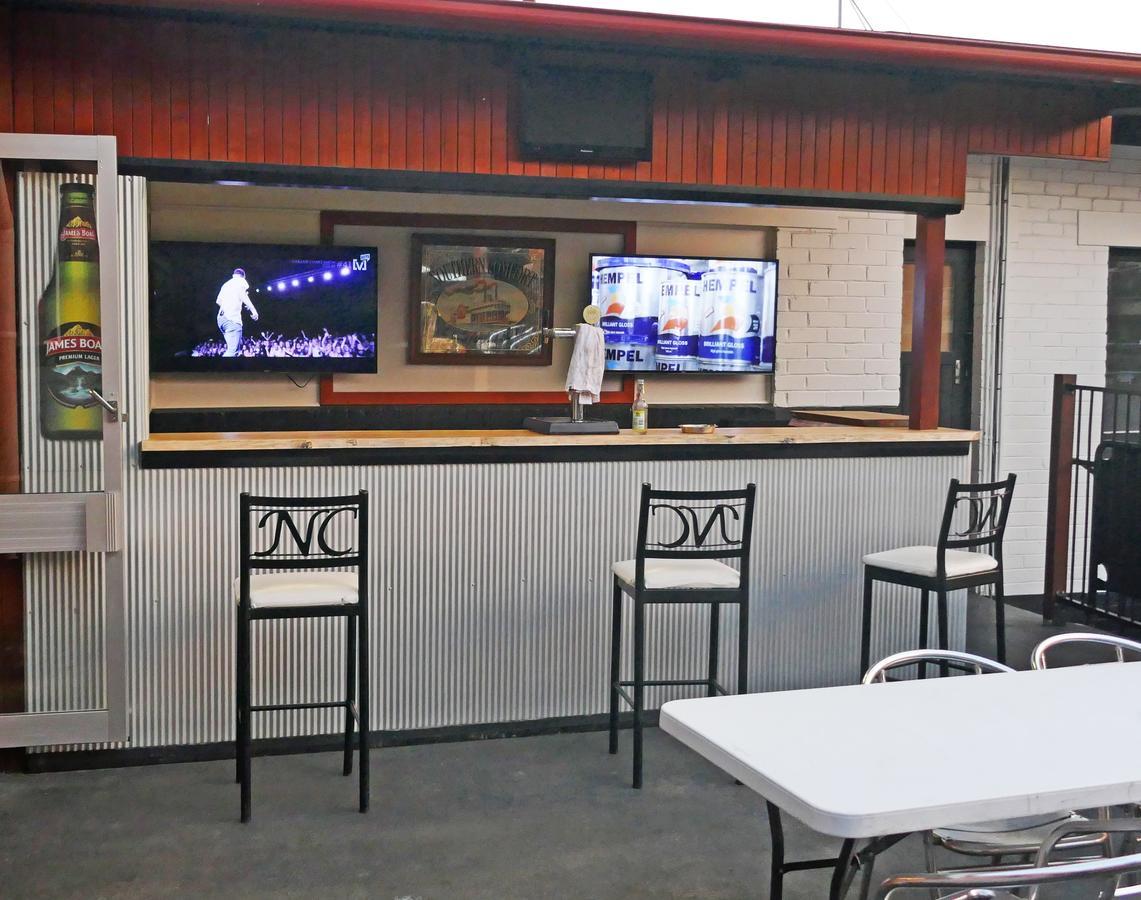 Okeefes Hotel Backpackers Launceston Bagian luar foto