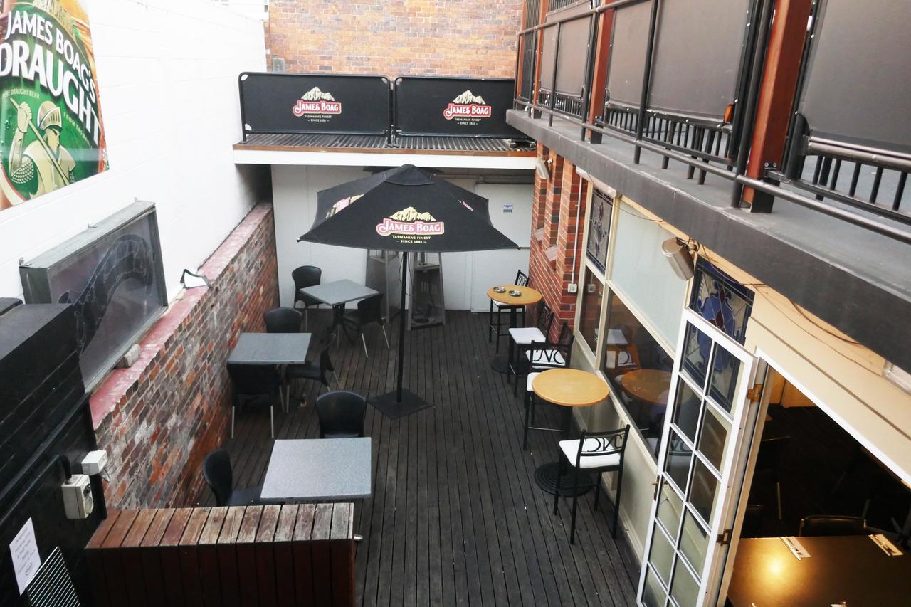 Okeefes Hotel Backpackers Launceston Bagian luar foto