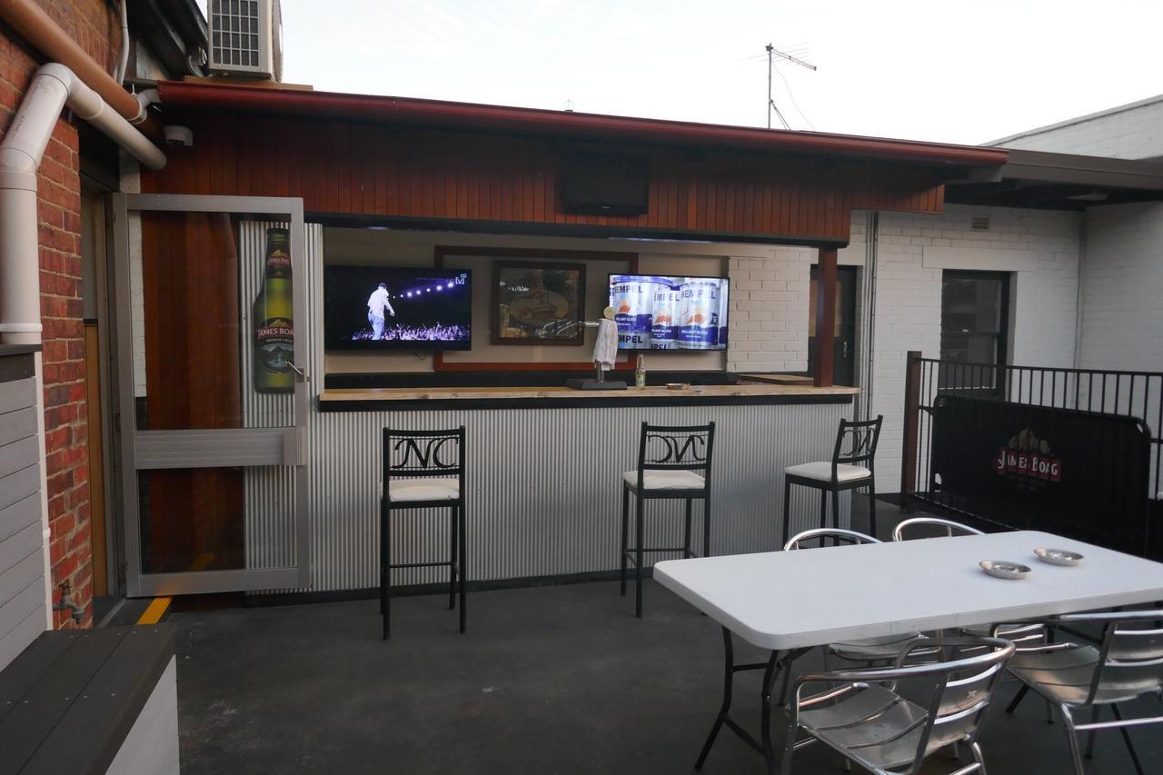 Okeefes Hotel Backpackers Launceston Bagian luar foto